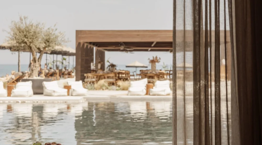 Deluxe Junior Suite Swim Up and Sea View at Unda