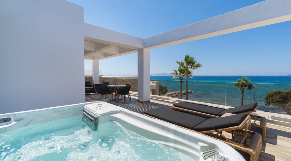 Master Suite Sea View with Outdoor Jacuzzi at Lango Design Hotel & Spa