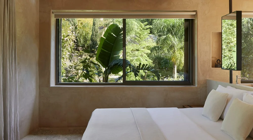 Superior Raw Retreat (side Sea View) at F Zeen Retreat