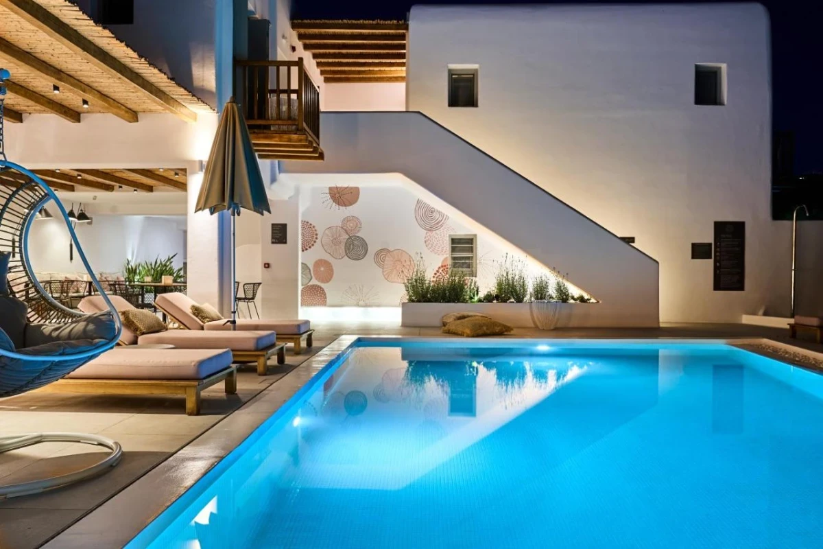Adorno Beach Hotel & Suites