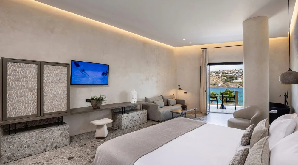 Chronos Suite with Jacuzzi and Sea View at Aeonic Suites & Spa