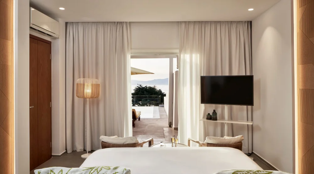 Era Junior Suite with  Sea View & Private Pool at Myconian Korali, Relais & Chateaux