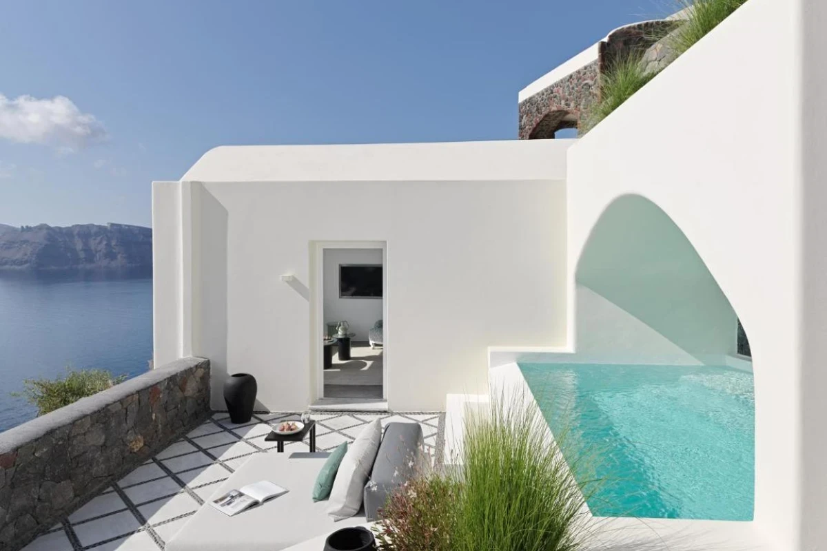 Canaves Oia Suites