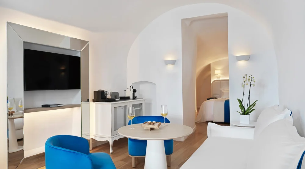 Senior Suite with Jetted Tub at Katikies Santorini