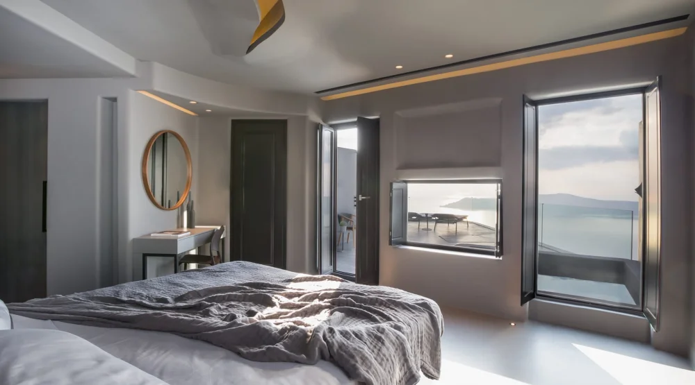 Signature Suite Sunset View with Heated Plunge Pool at Kivotos Santorini