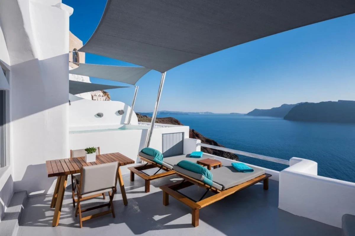 Maregio Suites
