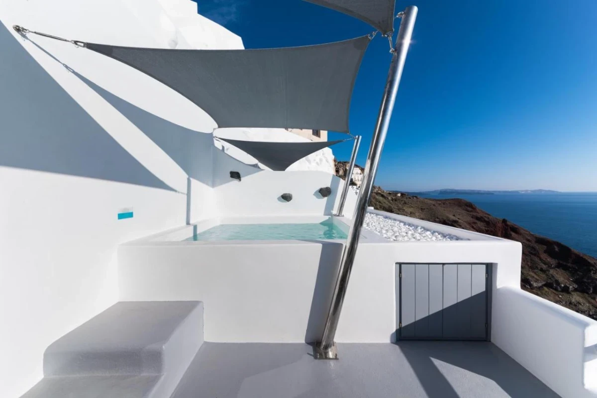 Maregio Suites