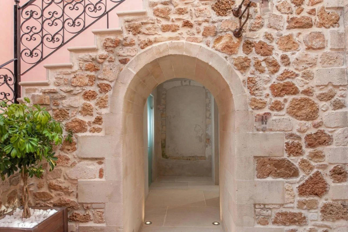 Serenissima Boutique Hotel