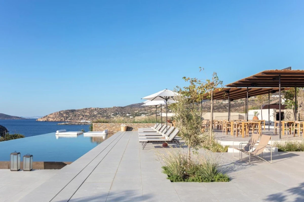 NOS Hotel & Villas