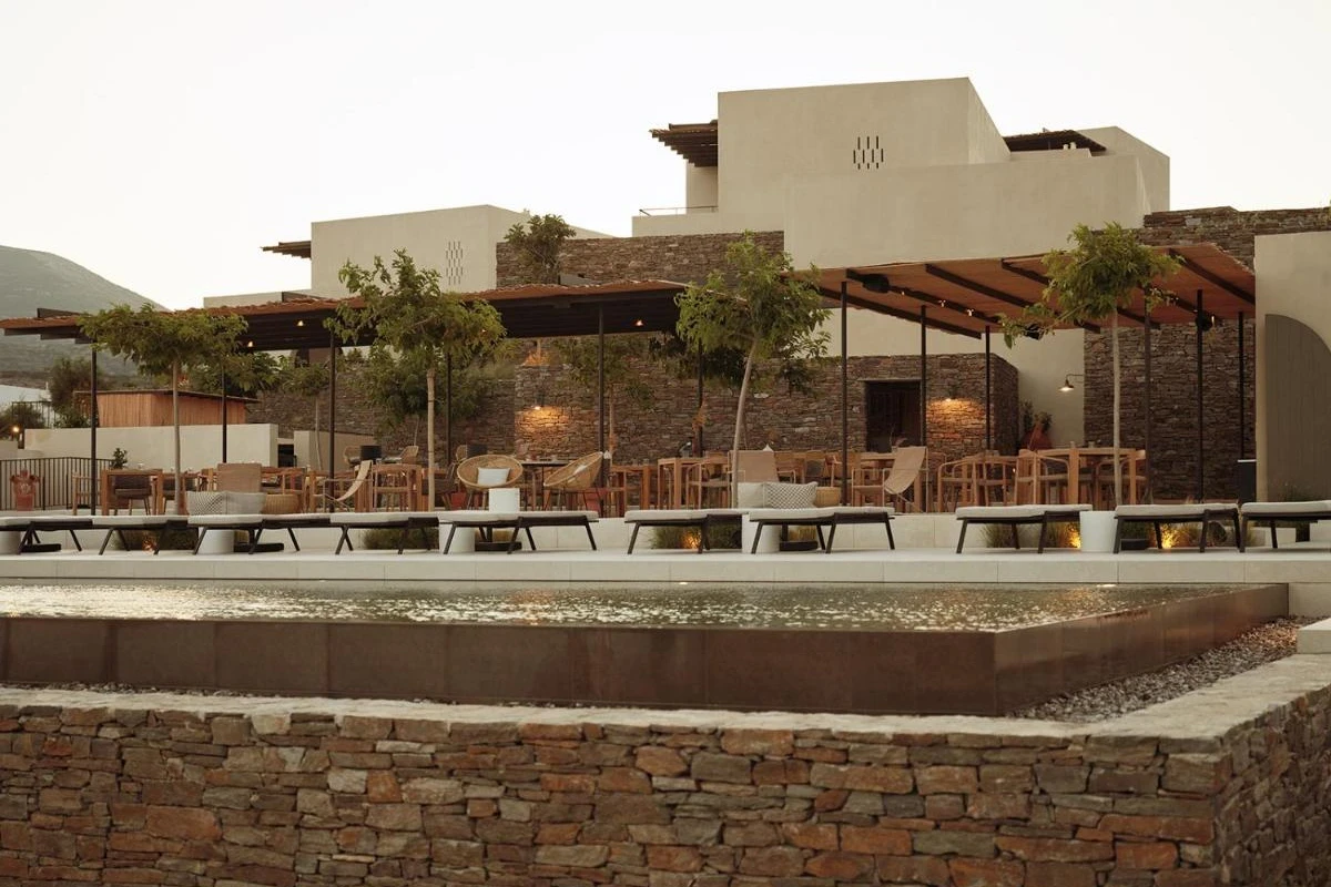 NOS Hotel & Villas