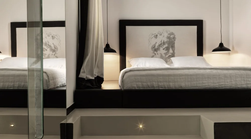 Deluxe Suite with Sharing Pool and Hot Tub at Liostasi