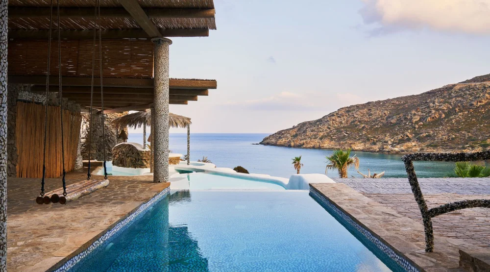 Ray Of Light Suite | Three Bedroom at Calilo