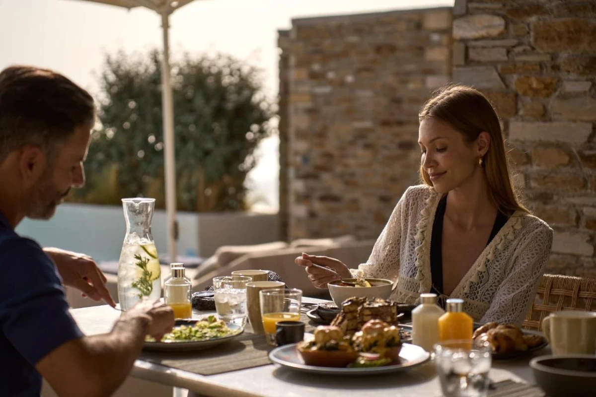 Ios Grand Pool Suites