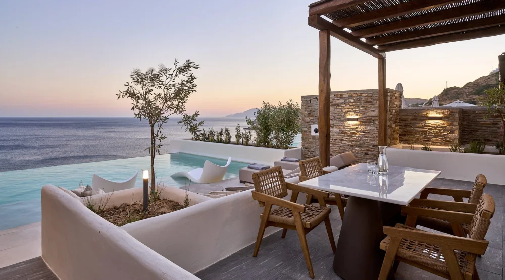 Comfort Suite Private Pool at Ios Palace Hotel & Spa
