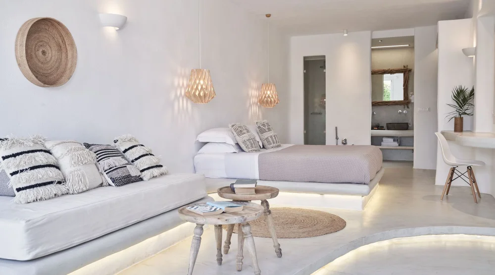 Honeymoon Suite Lake View Private Pool & Outdoor Jacuzzi at Naxian Utopia