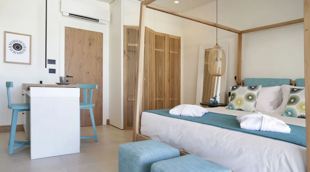 Upbeat Retreat Sea View with Plunge Pool at Domes Noruz Chania, Autograph Collection