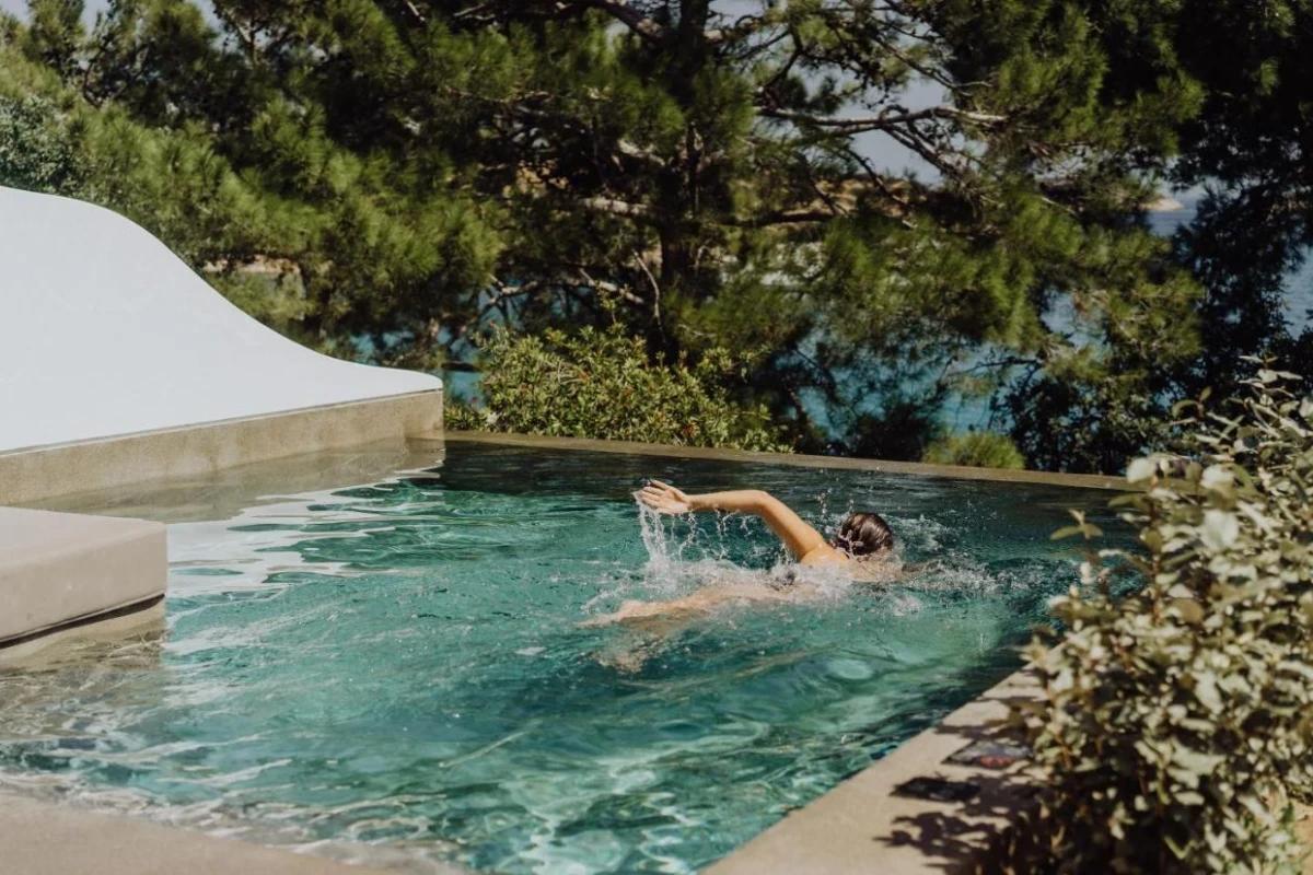 Minos Beach Art Hotel