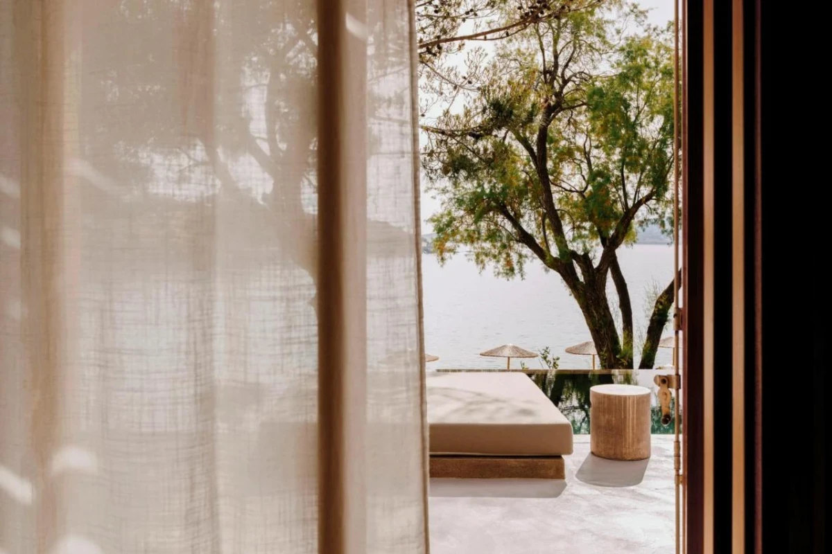 Minos Beach Art Hotel
