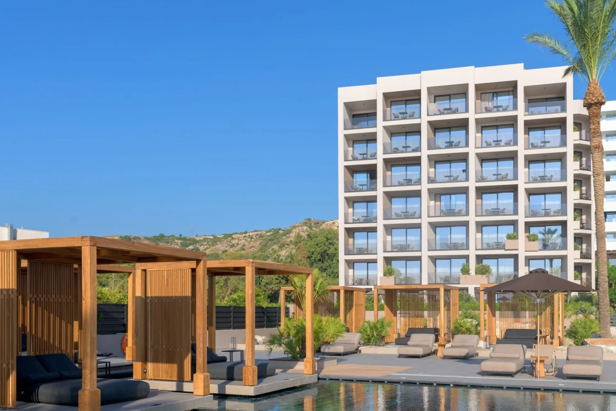 Ammades All Suites Beach Hotel