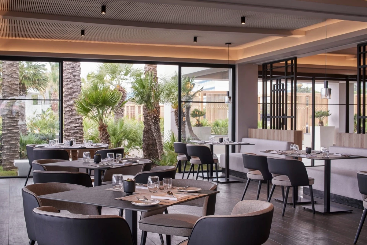 Ammades All Suites Beach Hotel