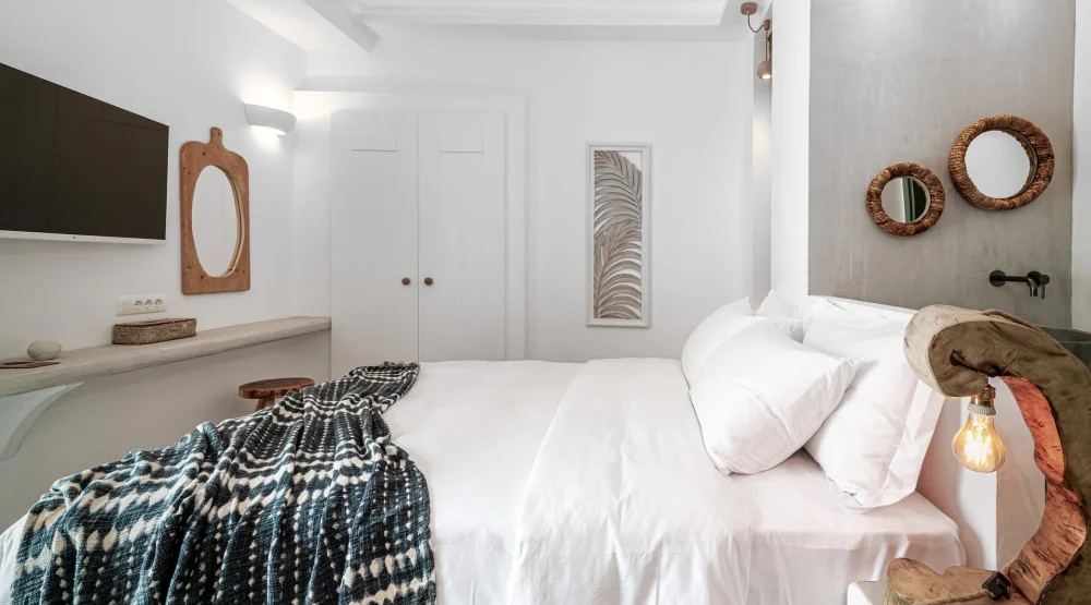 Premium Double Street View at Bohemian Boutique Hotel