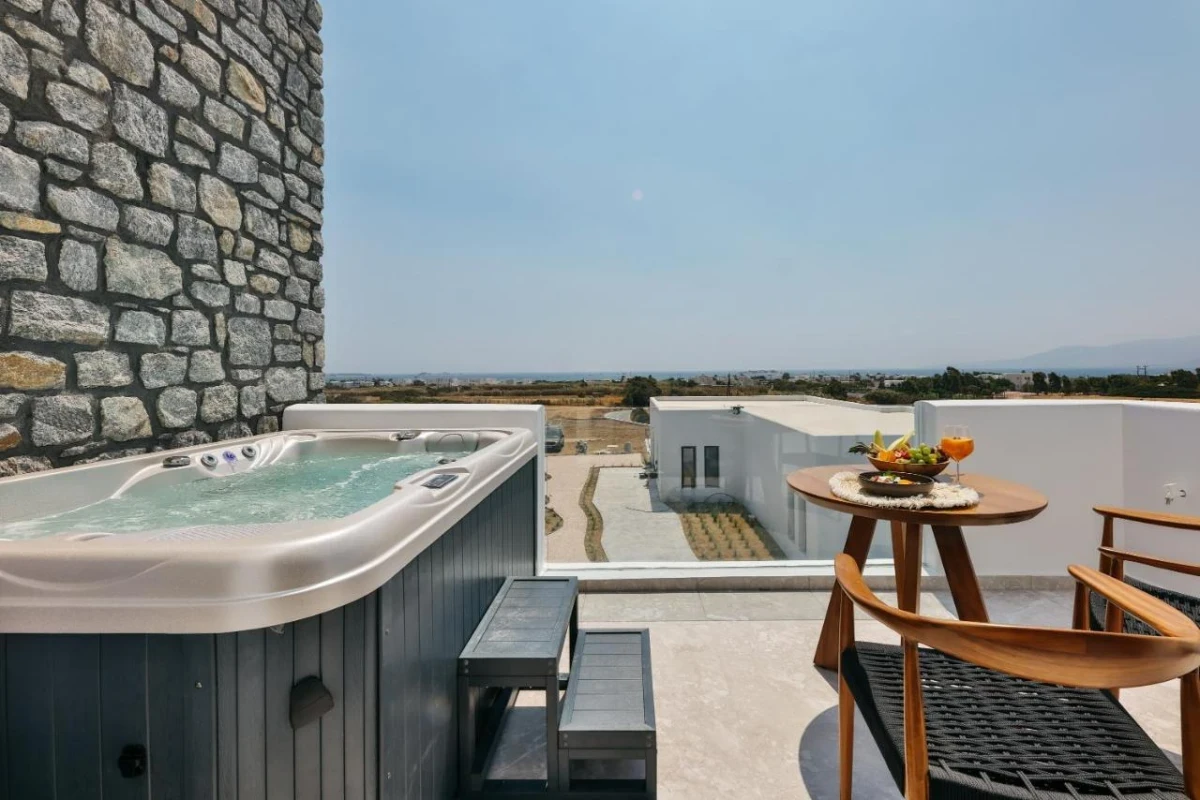 Milestones Naxos