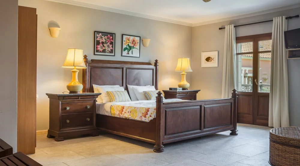 Superior Suite with Partial Harbour View No 102 at Balhambra Suites