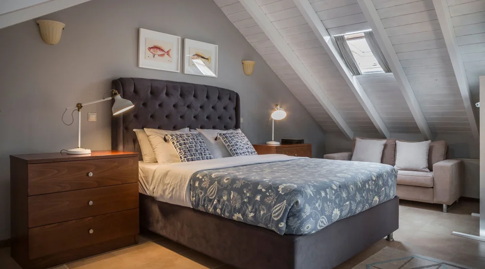 Executive Loft Suite No 109 at Balhambra Suites