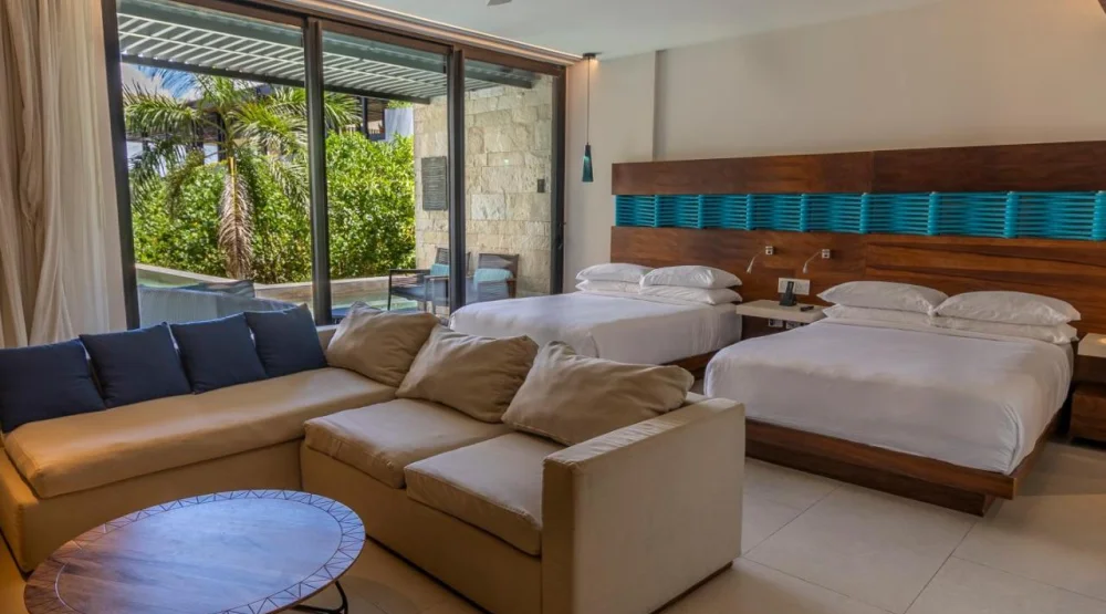 Premium Swim Up, Two Queen at Grand Hyatt Playa Del Carmen Resort
