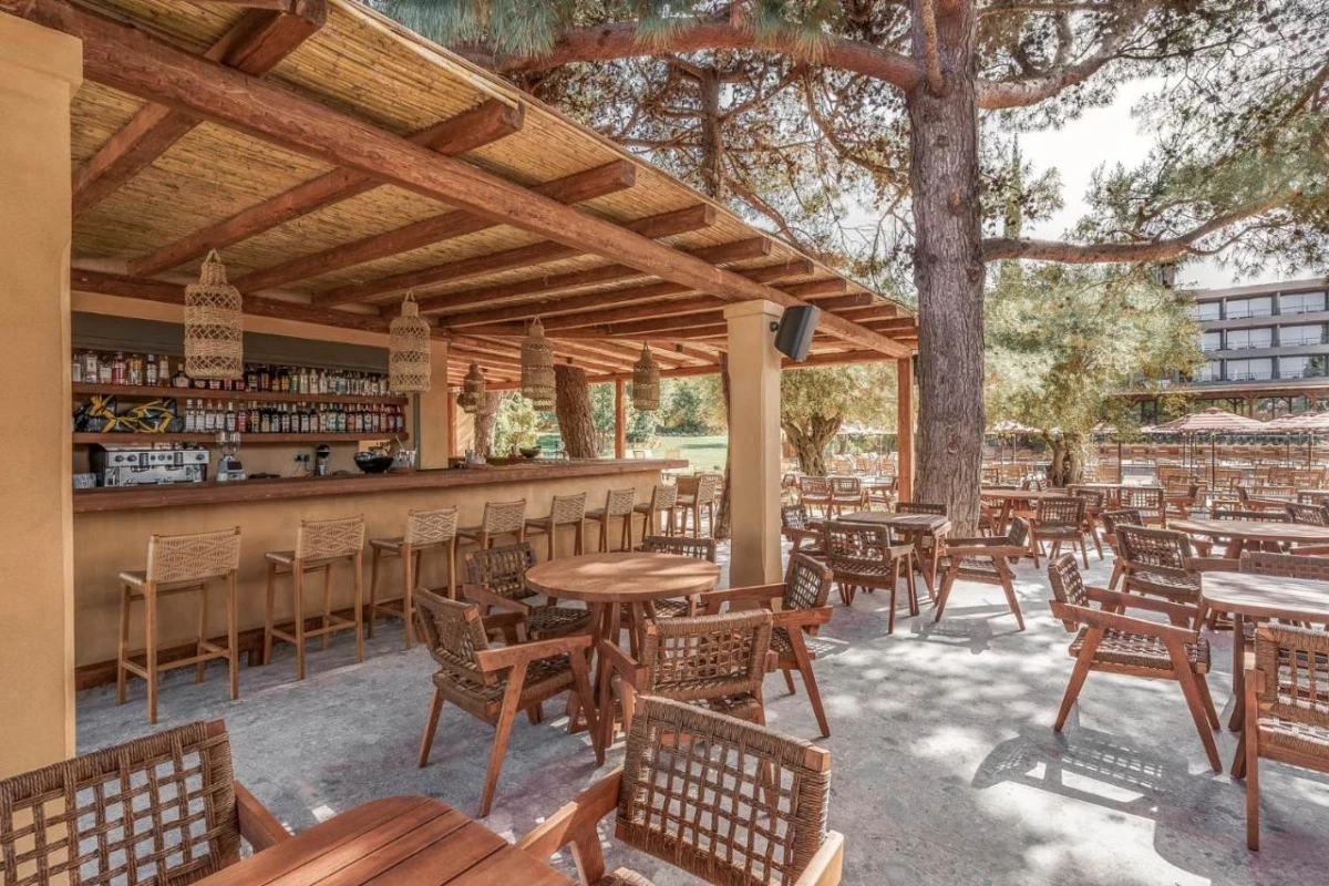 Cooks Club, Corfu