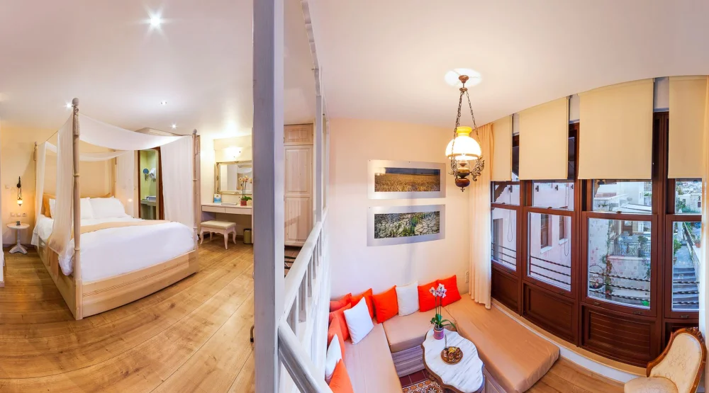 Deluxe Suite (terra Incognita) at In Camera Art Boutique Hotel