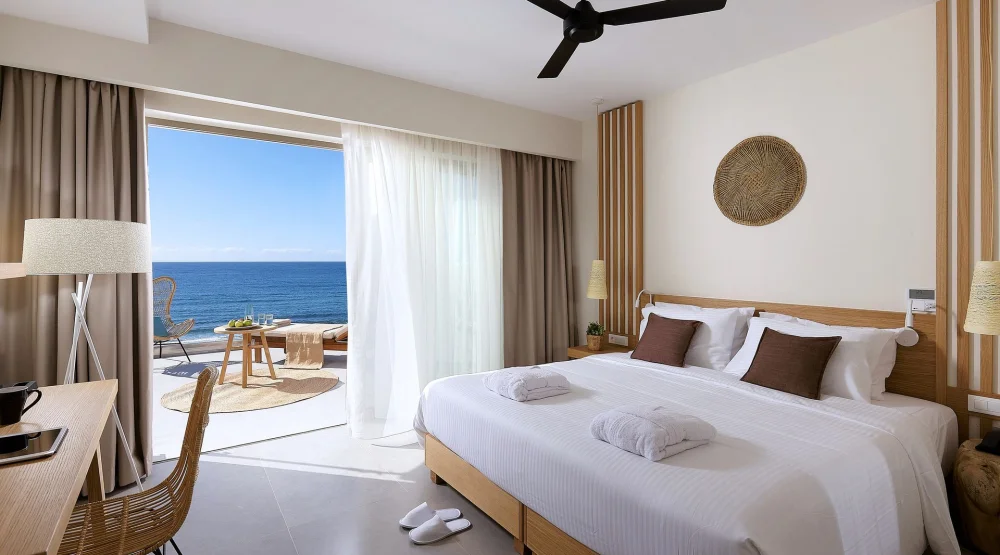 Double Room with Individual Pool at Enorme Santanna Beach