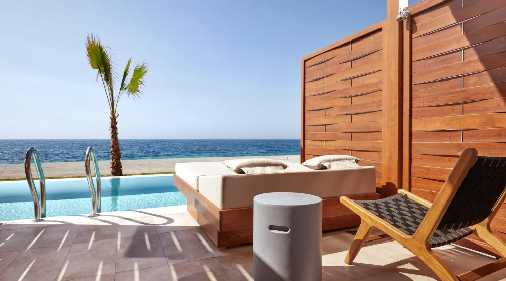 Superior Swim Up Sea View Room at Enorme Santanna Island