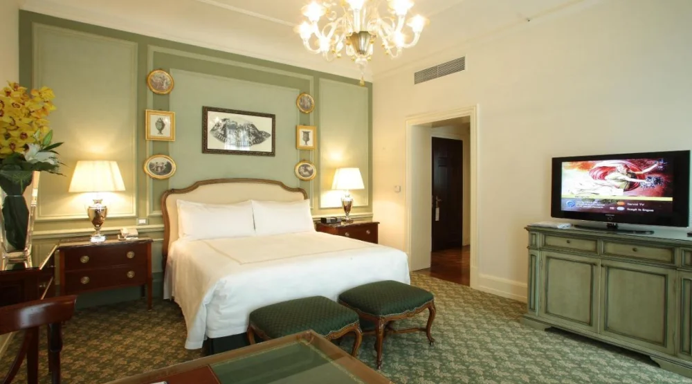 Premier Twin Room at Four Seasons Hotel Firenze
