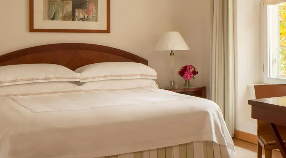 Premium King Room at Four Seasons Hotel Milano