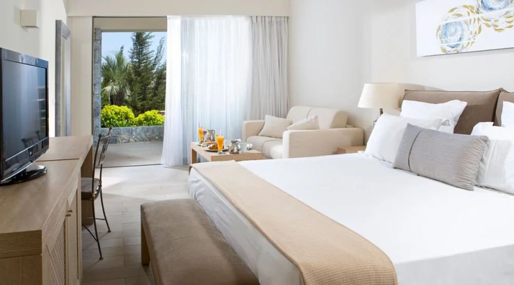 Sharing Pool Junior Suite at Aquagrand, Artistic Luxury Beach Resort