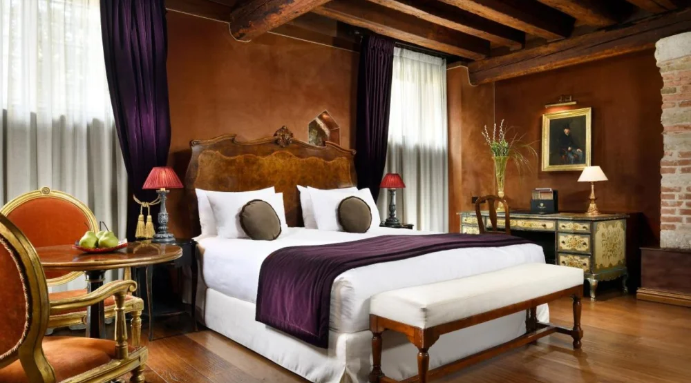 Classic Double Room at Palazzo Venart Luxury Hotel