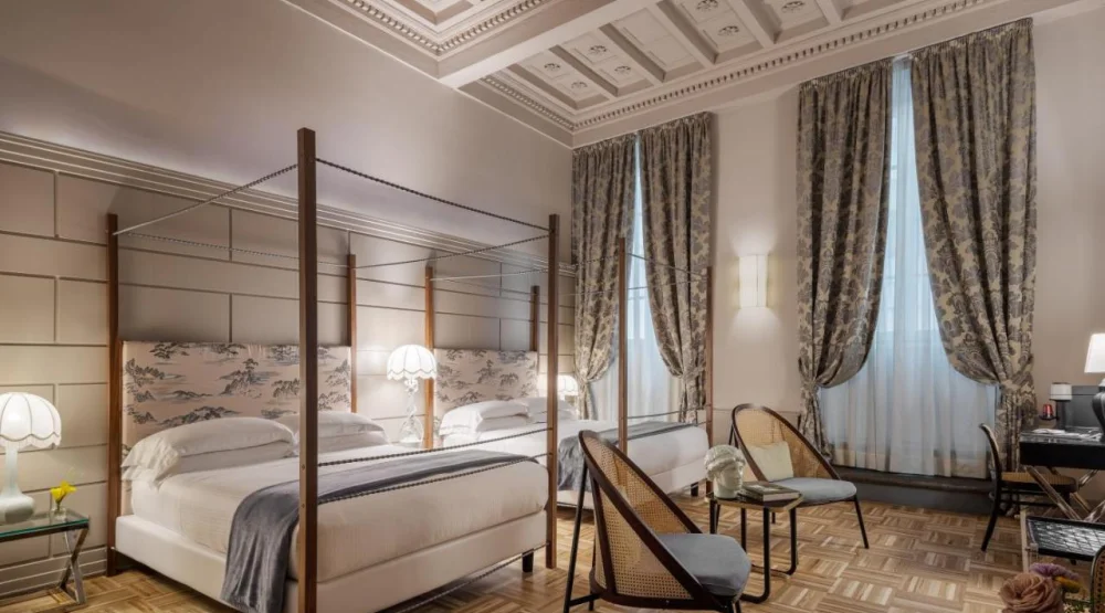Deluxe Queen Suite at Hotel Number Nine