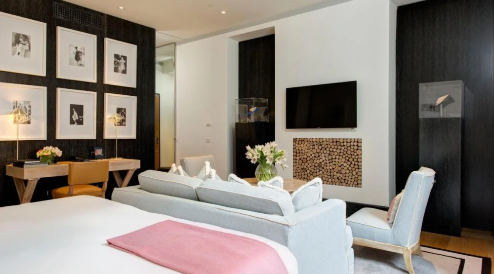 Deluxe Studio at Portrait Roma