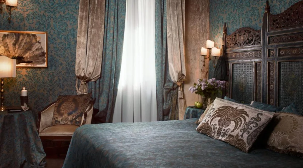 Deluxe Room at Hotel Metropole Venezia