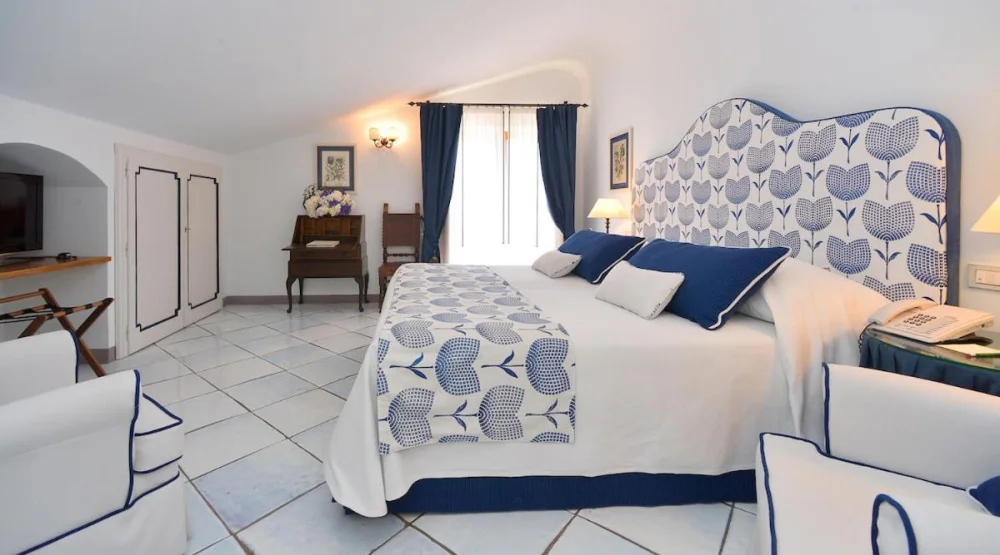Suite with Sea View - Spiral Steps at Villa Cimbrone