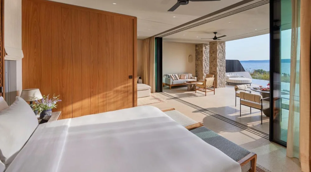 Outdoor-connected Mandarin Pool Villas at Mandarin Oriental Costa Navarino