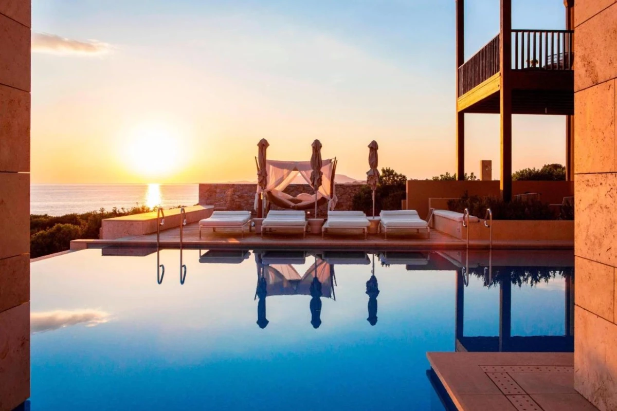 The Romanos, a Luxury Collection Resort