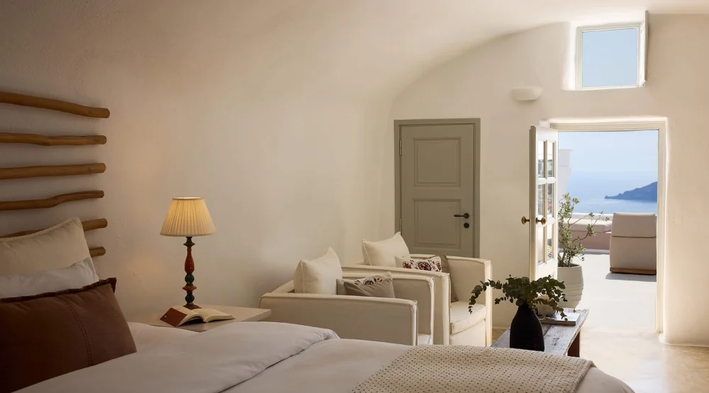 Honeymoon Suite with Sea View and Indoor Jetted Plunge Pool at Iconic Santorini
