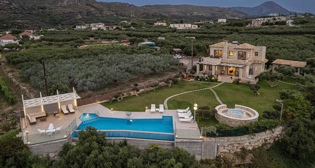 Aliza Villa